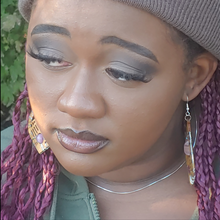 Load image into Gallery viewer, Wooden Fillagree Shield Diffuser Earring