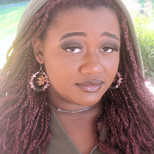 Load image into Gallery viewer, Vintage Wooden Flower Diffuser Earrings/ Pink Ombre