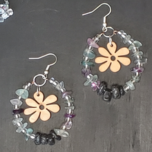 Load image into Gallery viewer, Vintage Wooden Flower Diffuser Earrings/ Sea Green-Amethyst Ombre