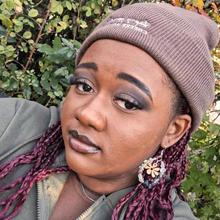 Load image into Gallery viewer, Vintage Wooden Flower Diffuser Earrings/ Sea Green-Amethyst Ombre