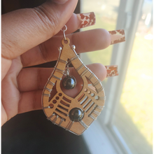 Load image into Gallery viewer, Wooden Shield Diffuser Earrings Black Chrome bead