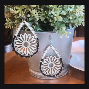 Custom Daisy Diffuser Earring set